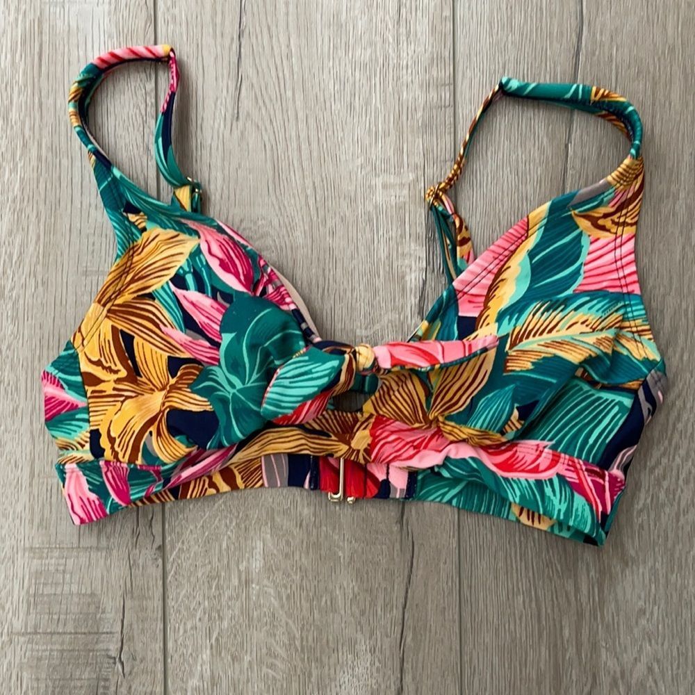 Floral swimsuit top bra